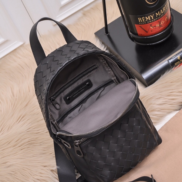 ボッテガヴェネタバッグ全体デザイン